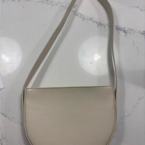 Oak & Fort 100% Leather Women's Cream Shoulder Bag
